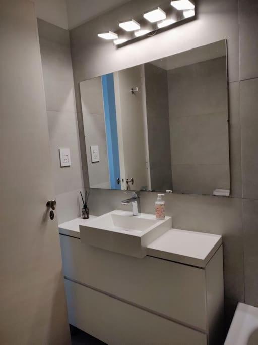 Appartamento Clasico Y Moderno Departamento En El Corazon De Buenos Aires Esterno foto